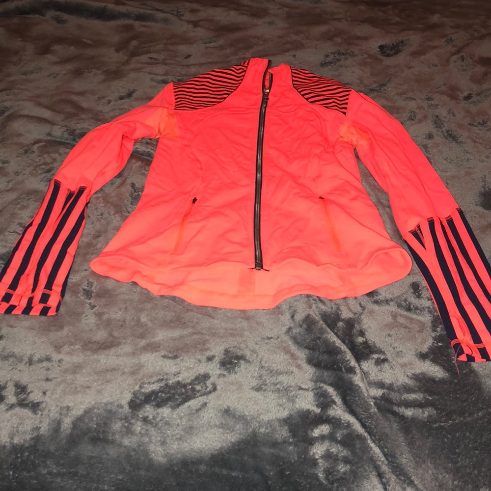 Lululemon Forme Jacket - Size 8